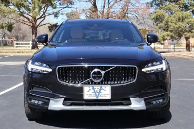 V90 Cross Country